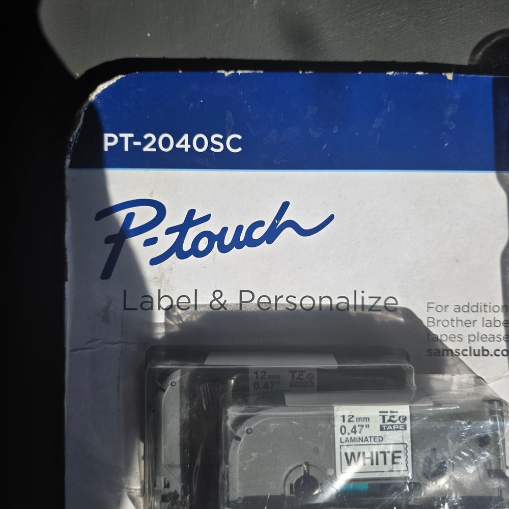 Brother P-Touch PT-2040SC Label Maker Bundle with AC Adapter and TZe Tapes White - Picture 4 of 5